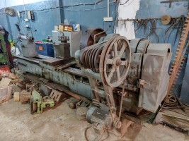 9 feet heavy duty lathe machine for sale