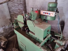 Centerless Grinder machine